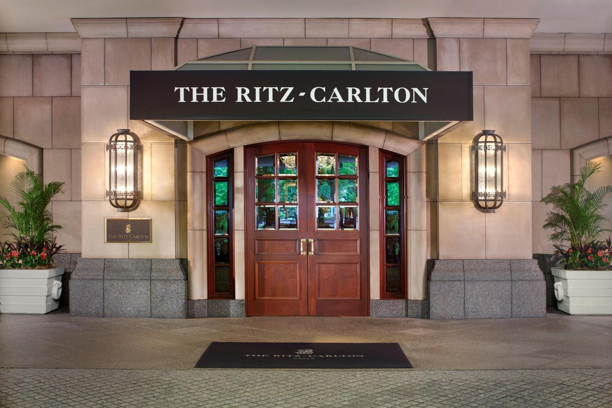 The Ritz-Carlton Osaka Hotel Ngoại thất bức ảnh